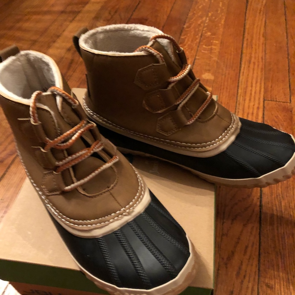 JBU by Jambu Nala Saddle/Black Duck Boot 7.5 Brand New In Box